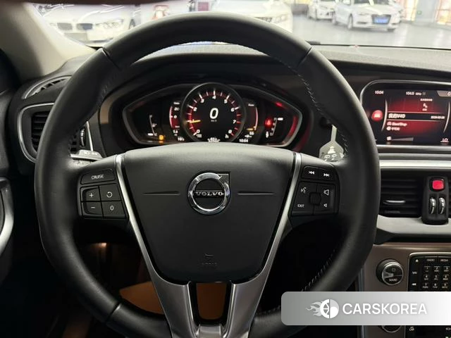 Volvo V40 id 4239002 из Китая 15
