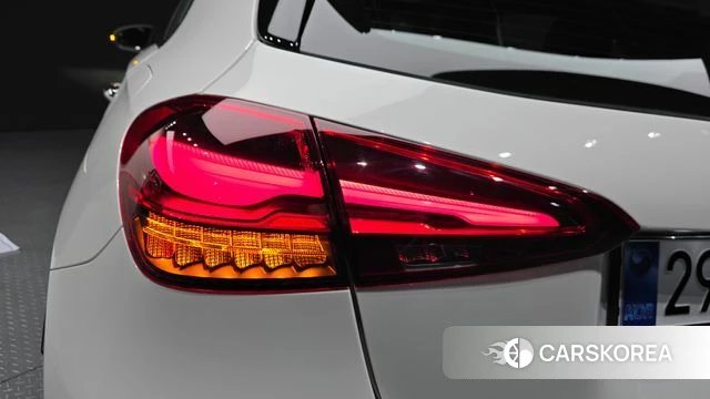 Mercedes-Benz A-Class W177 id 4617445 из Кореи 15