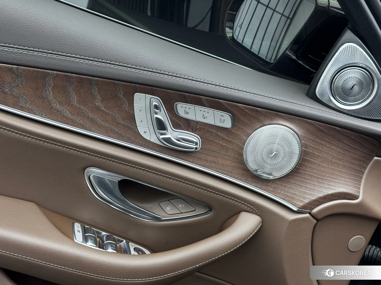 Mercedes-Benz E-class id 4479860 из Китая 15