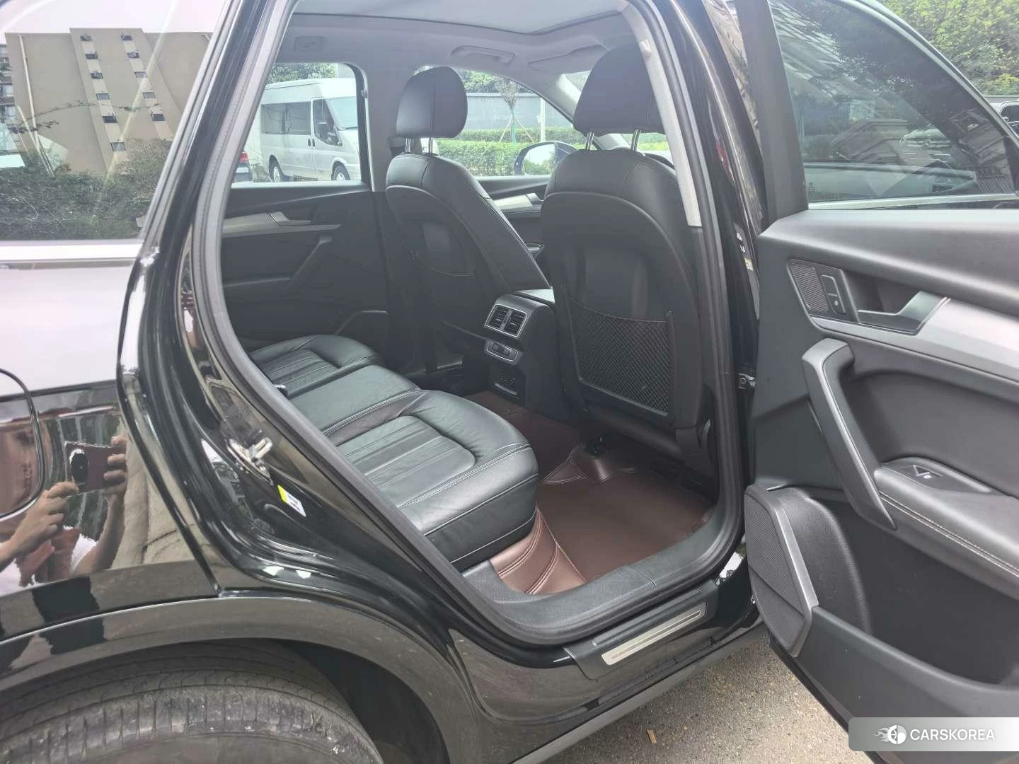 Audi Q5L id 4441199 из Китая 15