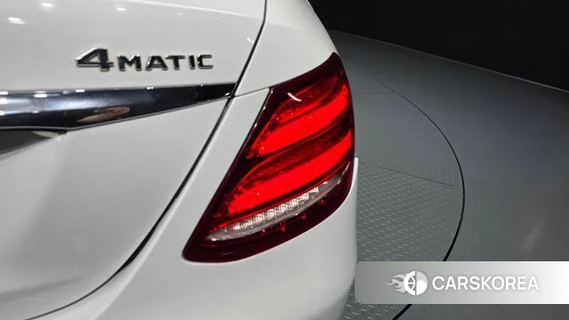 Mercedes-Benz E-Class W213 id 4619807 из Кореи 15