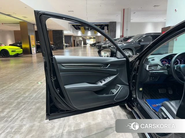 Honda Accord id 4314801 из Китая 15