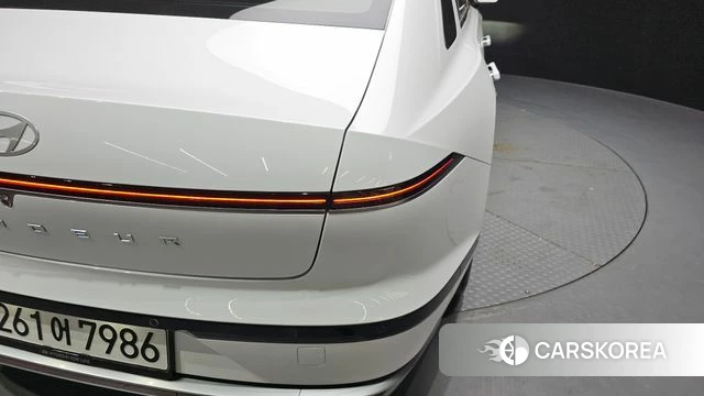 Hyundai Grandeur Hybrid (GN7) id 4248825 из Кореи 15