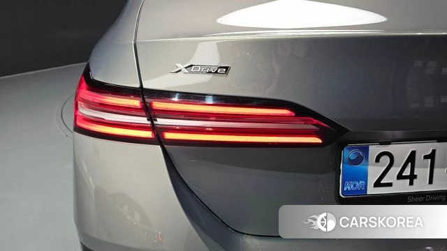 BMW 5 Series (G60) id 4499273 из Кореи 15