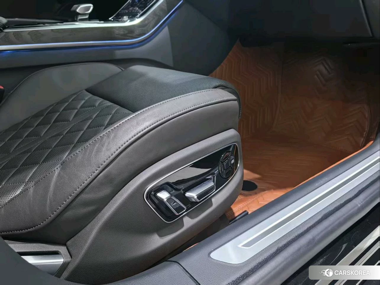 Audi A8 id 4498761 из Китая 15