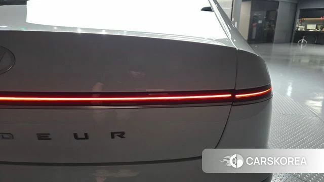 Hyundai Grandeur (GN7) id 4480660 из Кореи 15
