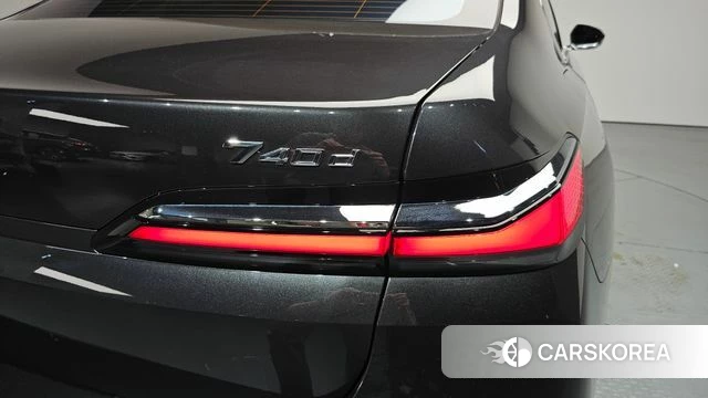 BMW 7 Series (G70) id 4528433 из Кореи 15