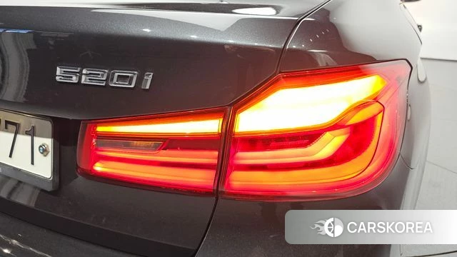 BMW 5 Series (G30) id 4855719 из Кореи 15