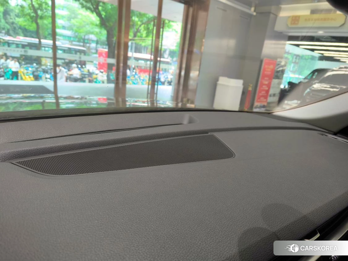 Audi Q8 id 4452812 из Китая 15