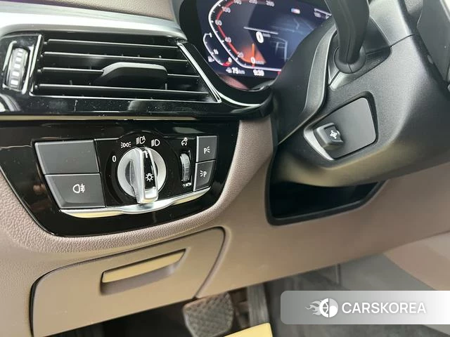 BMW 5 series id 4257497 из Китая 15