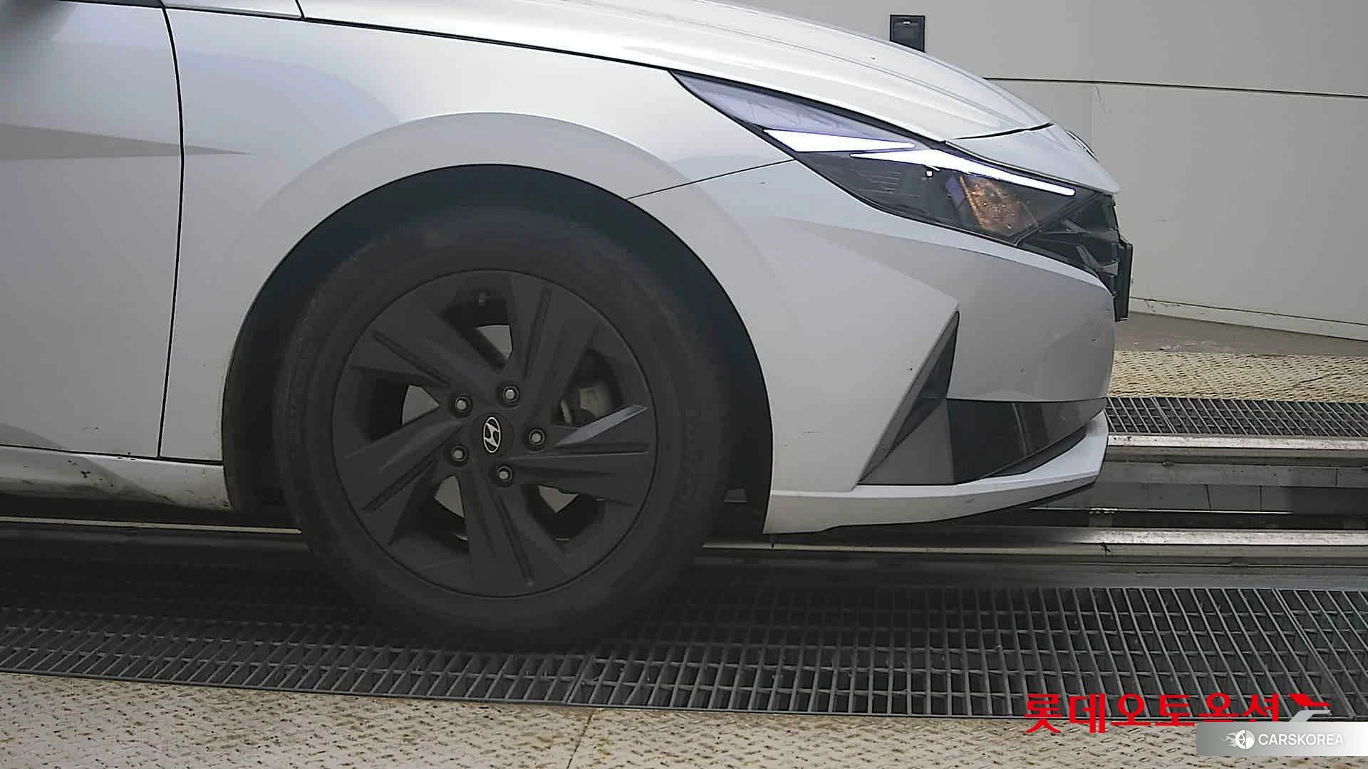Hyundai Avante Hybrid id 4902379 из Кореи 15