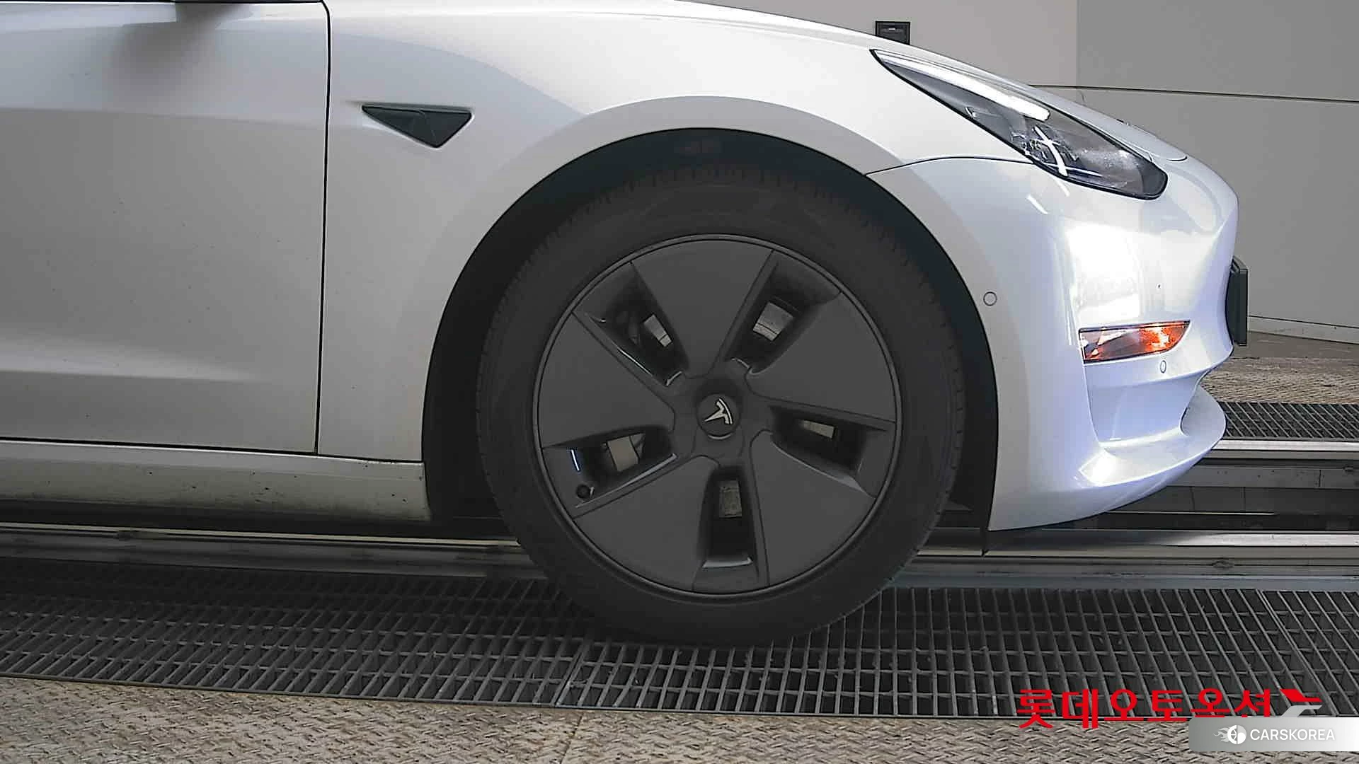 Tesla Model 3 Long Range id 3882117 из Кореи 15