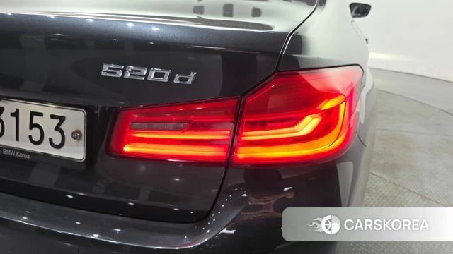 BMW 5 Series (G30) id 4251296 из Кореи 15