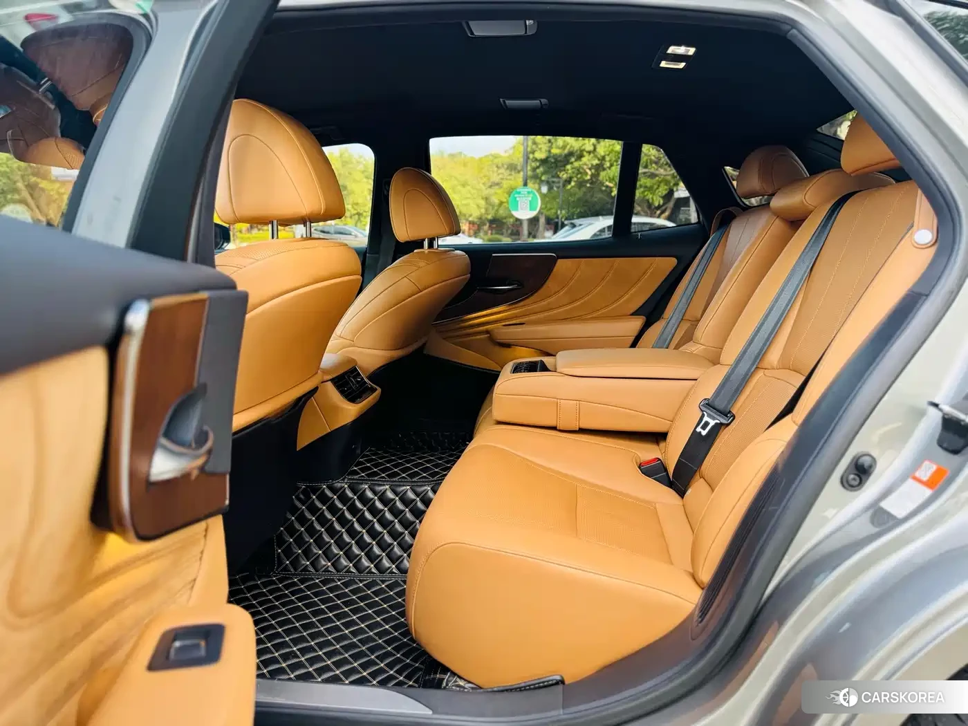 Lexus LS id 4664425 из Китая 15