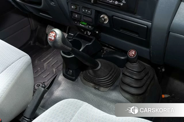 Toyota Land Cruiser 70 Series id 4239705 из Китая 15