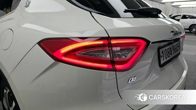 Maserati Levante id 4397976 из Кореи 15