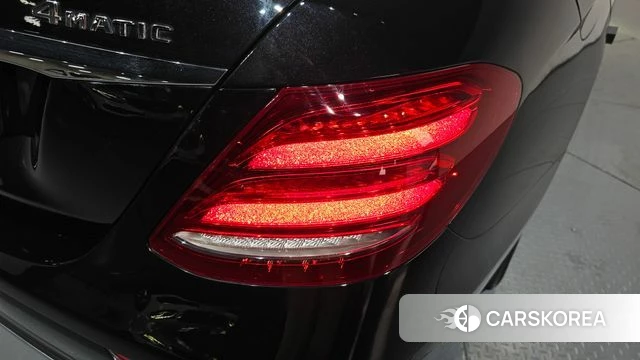 Mercedes-Benz E-Class W213 id 4586537 из Кореи 15