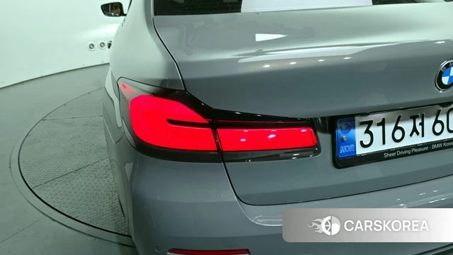BMW 5 Series (G30) id 4231259 из Кореи 15