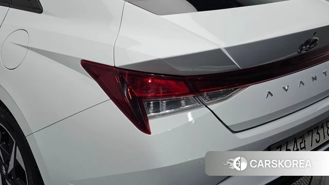 Hyundai Avante Hybrid (CN7) id 4592846 из Кореи 15