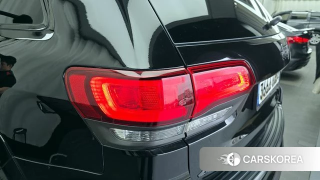 Jeep Grand Cherokee id 4225460 из Кореи 15