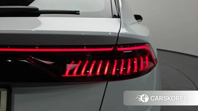 Audi Q8 (4M) id 4410019 из Кореи 15