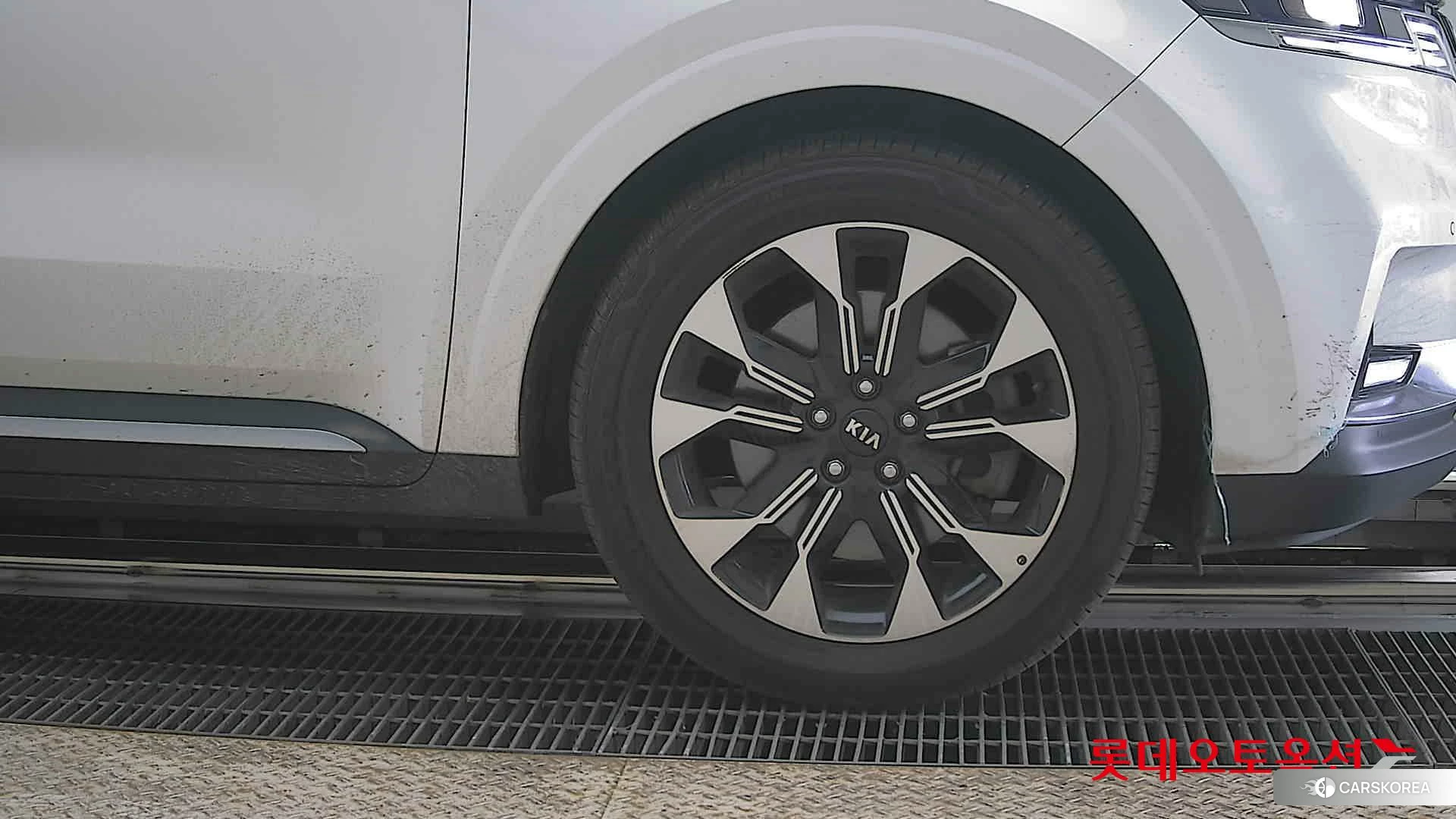 Kia Carnival id 3888395 из Кореи 15