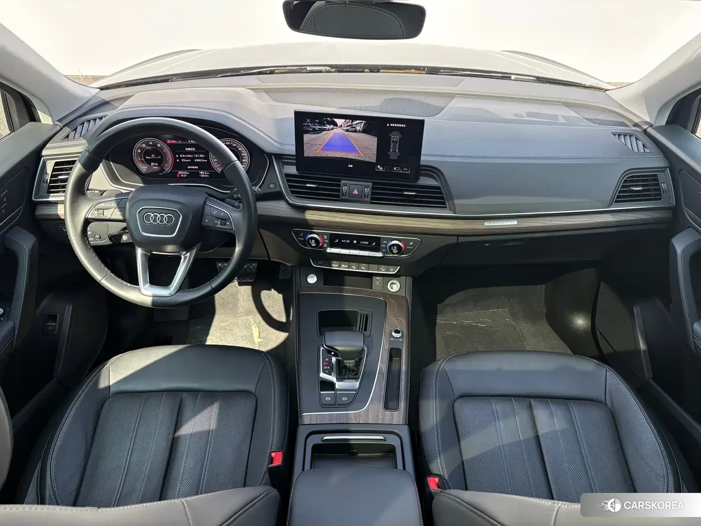 Audi Q5L id 4680811 из Китая 15