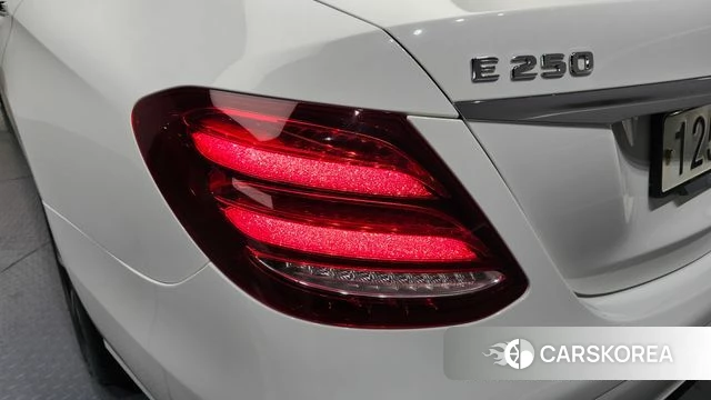 Mercedes-Benz E-Class W213 id 4331268 из Кореи 15