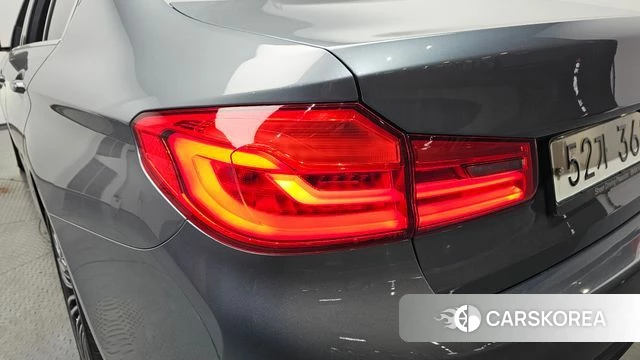 BMW 5 Series (G30) id 4305248 из Кореи 15