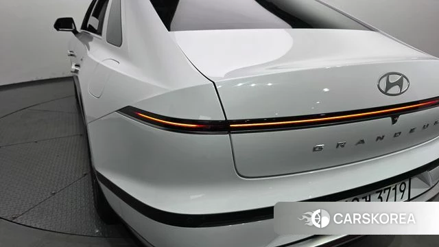 Hyundai Grandeur Hybrid (GN7) id 4608140 из Кореи 15