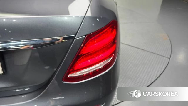 Mercedes-Benz E-Class W213 id 4557743 из Кореи 15