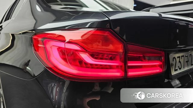 BMW 5 Series (G30) id 4918437 из Кореи 15