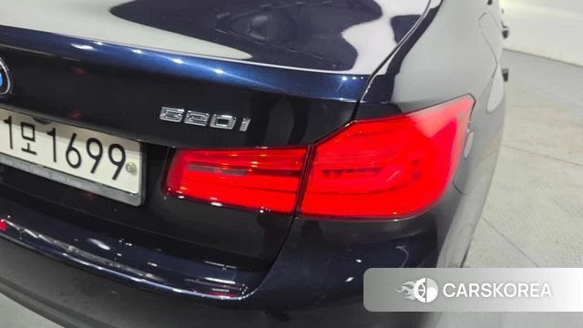 BMW 5 Series (G30) id 4614716 из Кореи 15