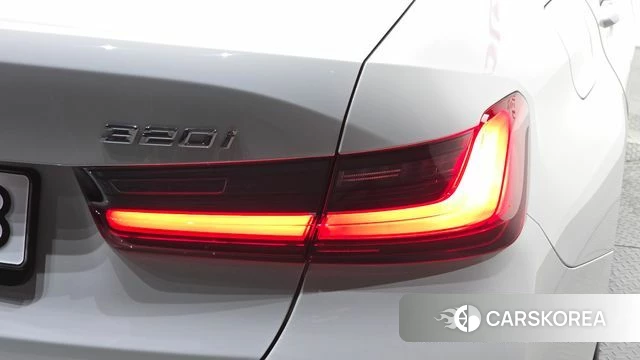 BMW 3 Series (G20) id 4696351 из Кореи 15