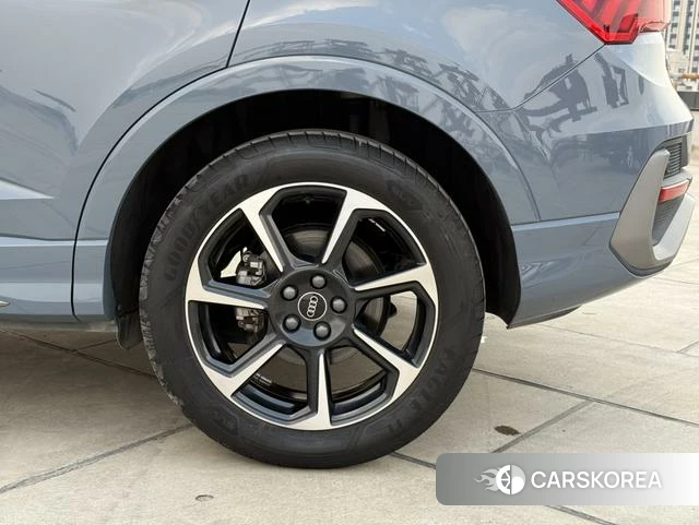 Audi Q3 Sportback id 4258591 из Китая 15