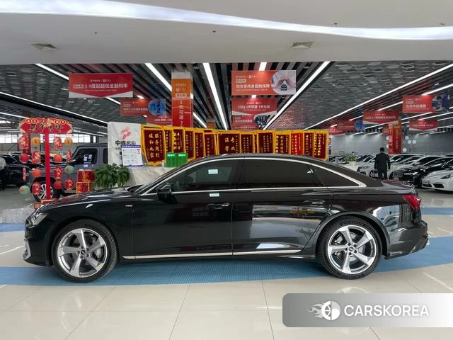 Audi A6L id 4208166 из Китая 15