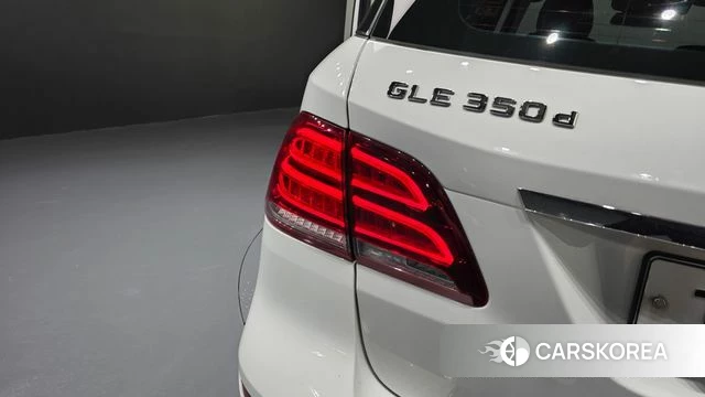 Mercedes-Benz GLE - Class W166 id 4384767 из Кореи 15