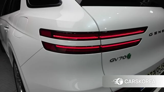Genesis GV70 id 4792671 из Кореи 15