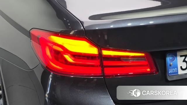 BMW 5 Series (G30) id 4872846 из Кореи 15