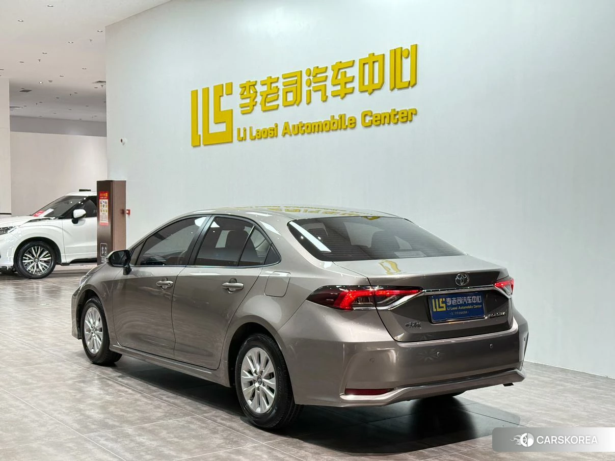 Toyota Corolla id 4452071 из Китая 15