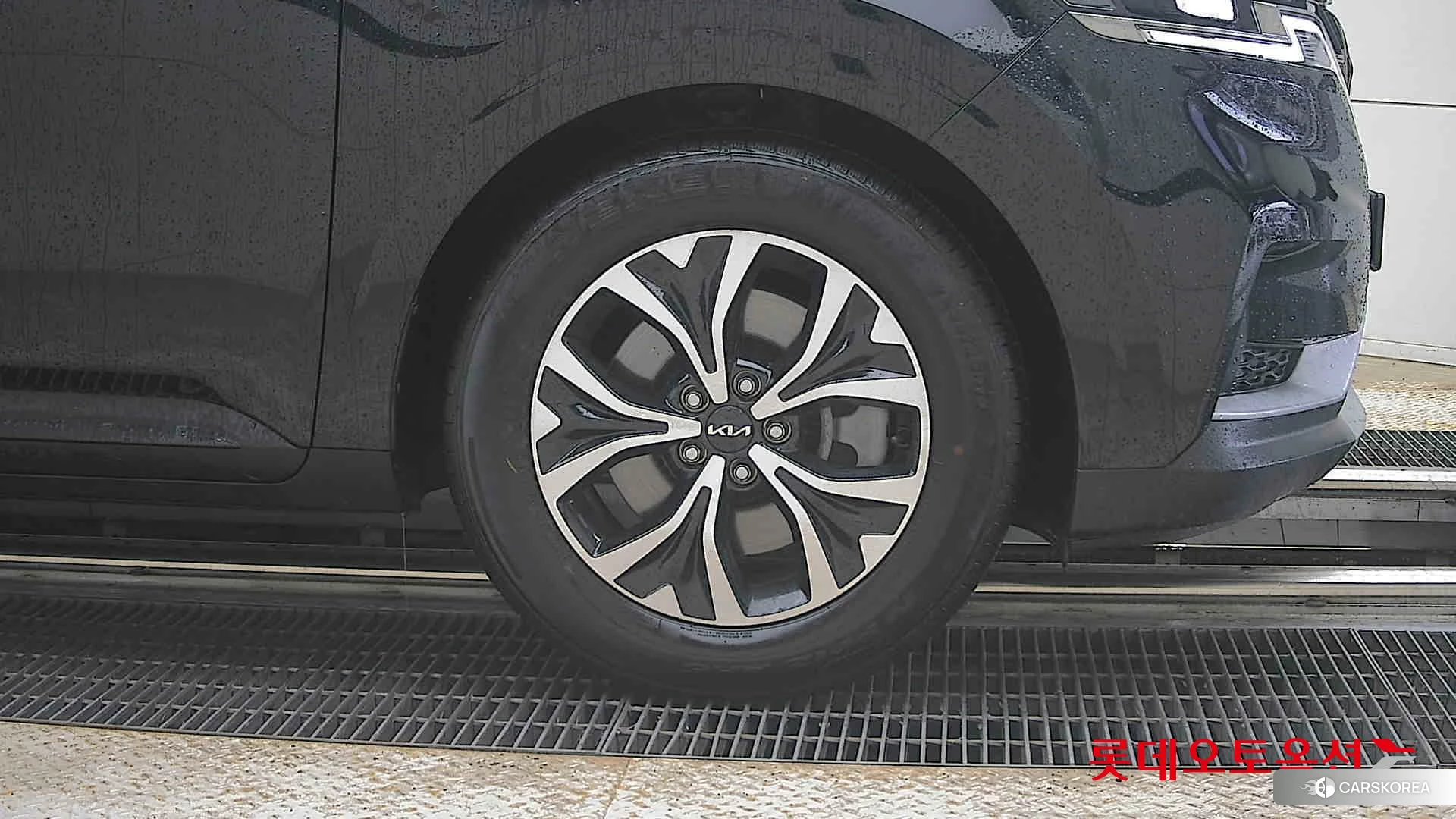 Kia Carnival id 4352383 из Кореи 15