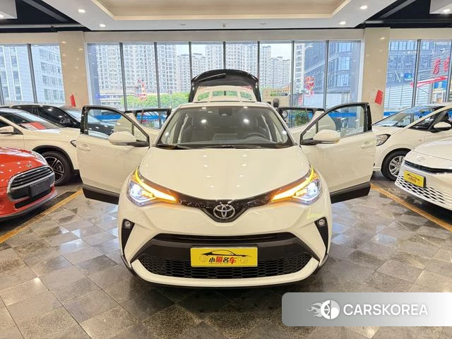 Toyota C-HR id 4209211 из Китая 15