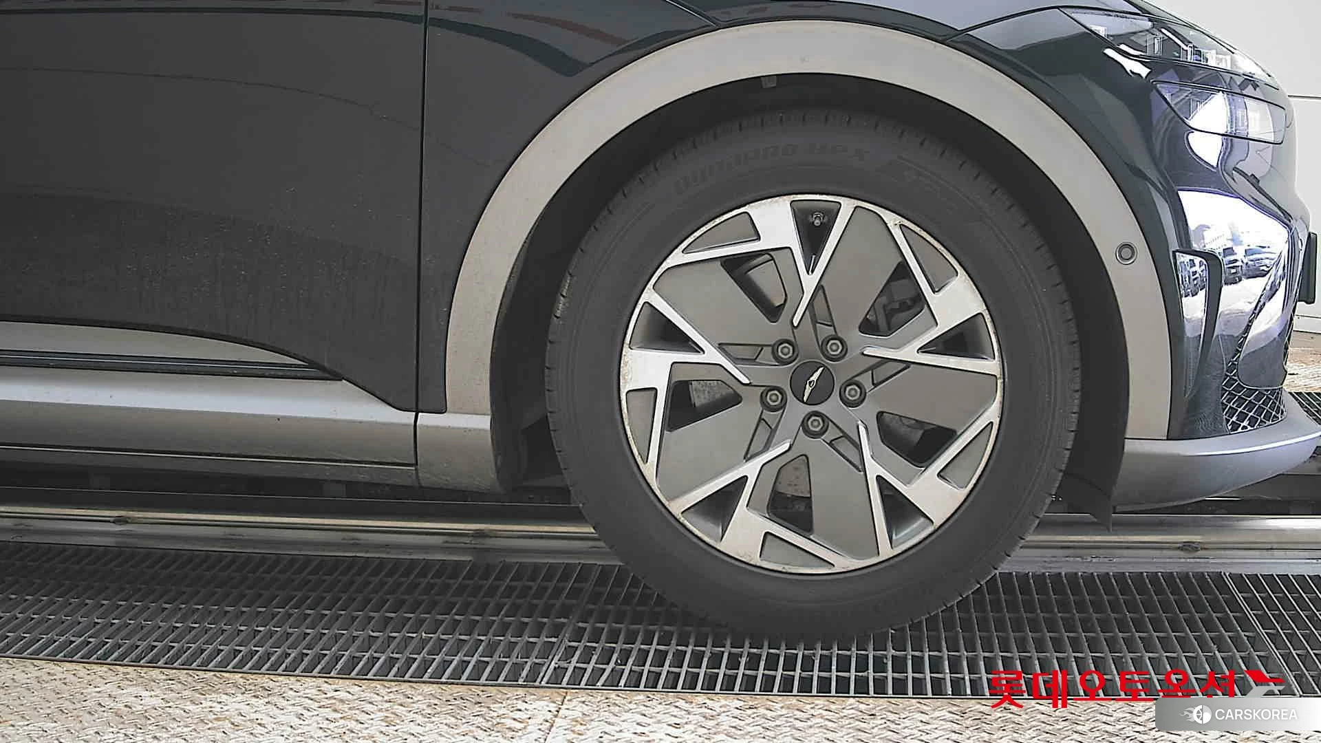 Hyundai GV60 id 3888343 из Кореи 15