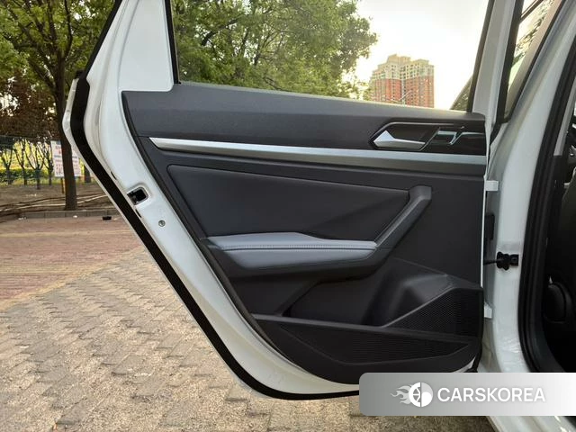 Volkswagen Lavida id 4235671 из Китая 15