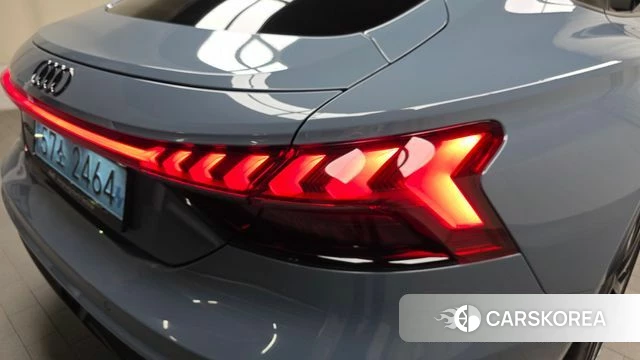 Audi e-Tron GT id 4354953 из Кореи 15