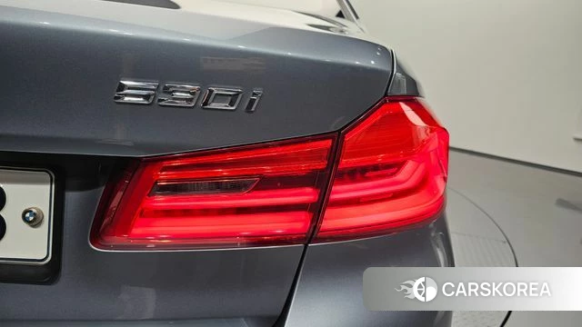 BMW 5 Series (G30) id 4410832 из Кореи 15