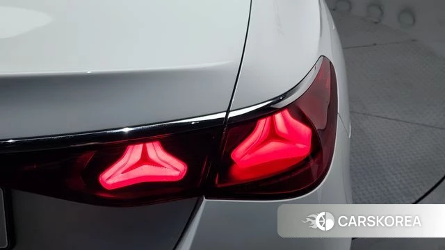 Mercedes-Benz E-Class W214 id 4527845 из Кореи 15