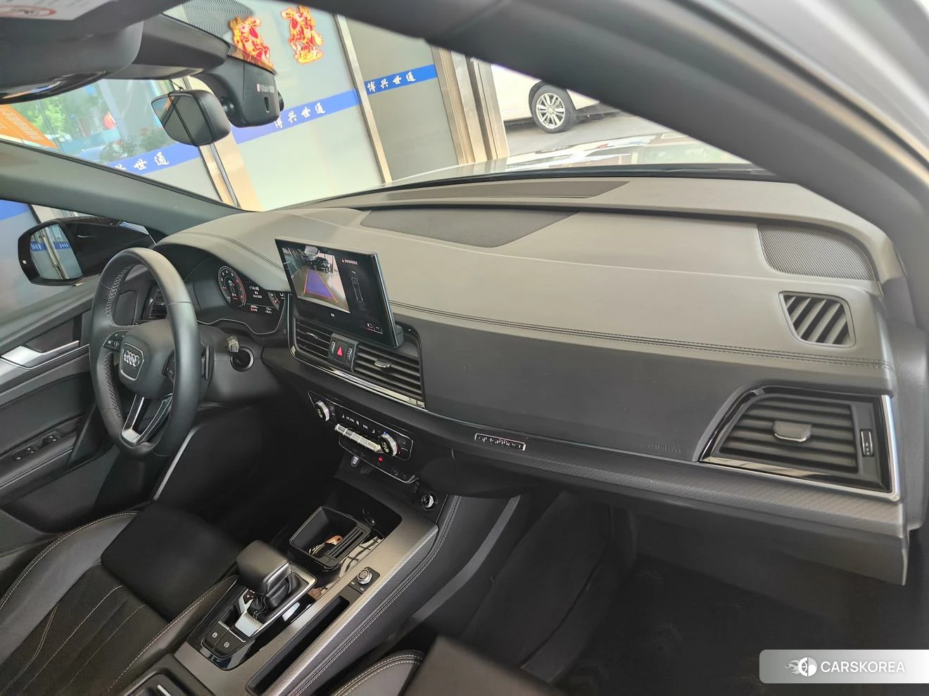 Audi Q5L id 4512722 из Китая 15
