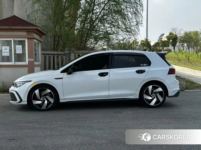 Volkswagen Golf GTI id 4209394 из Китая 15