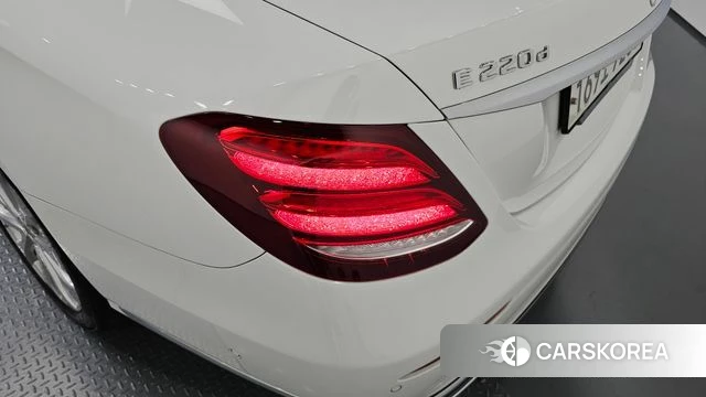 Mercedes-Benz E-Class W213 id 4430002 из Кореи 15